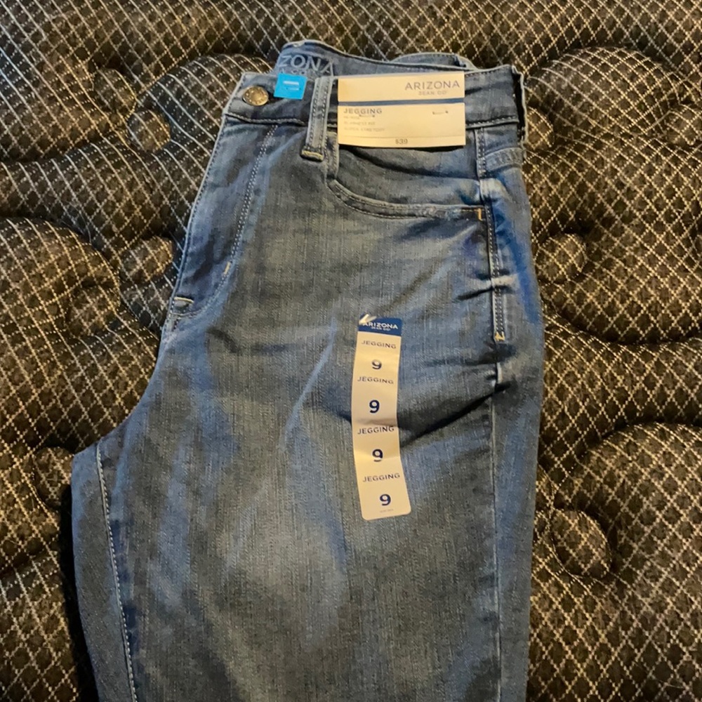 Arizona jeggings, brand new